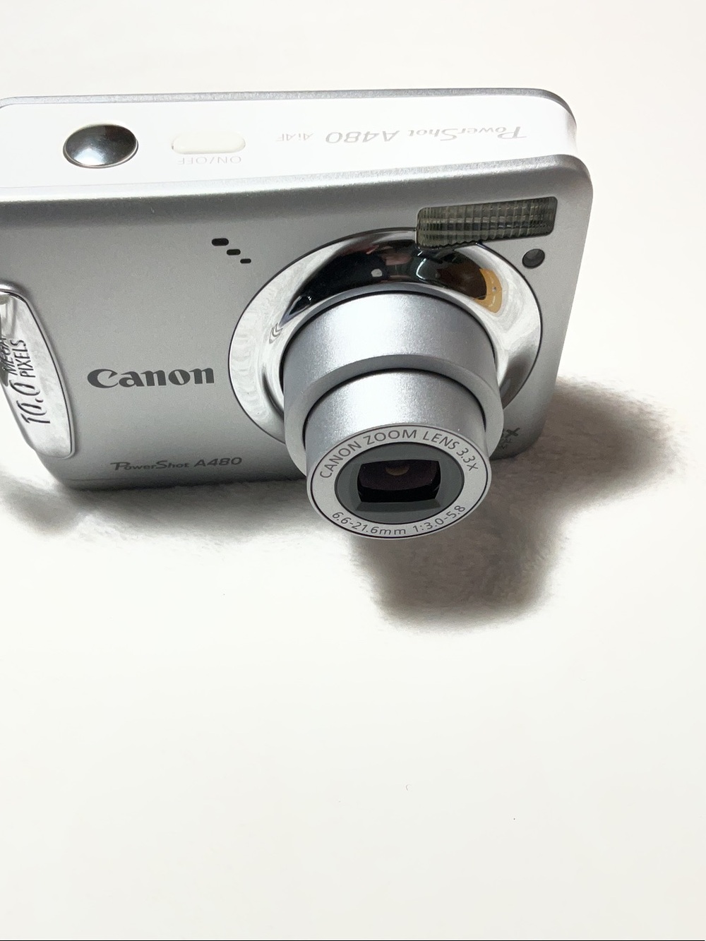 Canon PowerShot A480 Compact Digital Camera - Picture 6 of 11